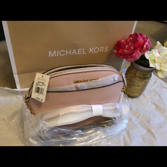 Michael Kors Crossbody - Picture 2 of 4